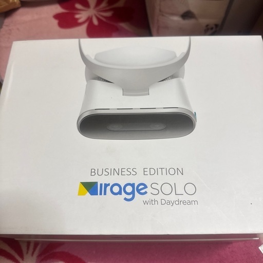 Lenovo スタンドアローンVRヘッドセット