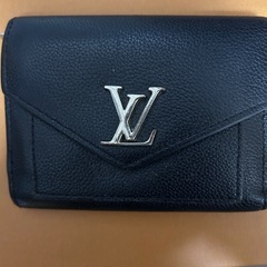 VUITTON 財布 N級
の画像