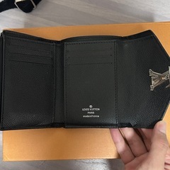VUITTON 財布 N級
の画像
