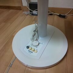 扇風機 TEKNOS KI-1755W 動作品 ジャンク扱い 千葉駅付近引き取りの画像
