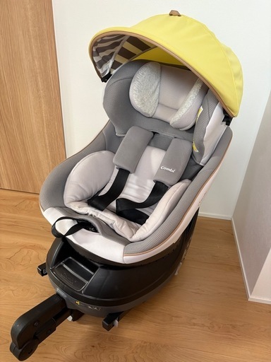 【決まりました】コンビ　チャイルドシート