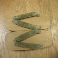 下駄と草履、5足ですの画像