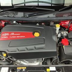 アルファロメオ ジュリエッタ ヴェローチェ 1750 TBIの画像