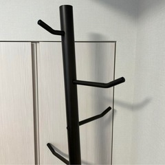 美品　ブラック　スタンド式ポールハンガーラックの画像