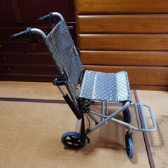 簡易車椅子の画像
