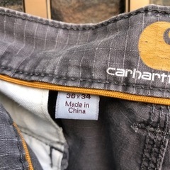 カーハートカーゴパンツの画像