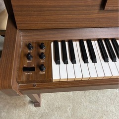 YAMAHA アップライトピアノ　電気ピアノの画像