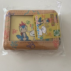 ウィンドウカードキーケースの画像