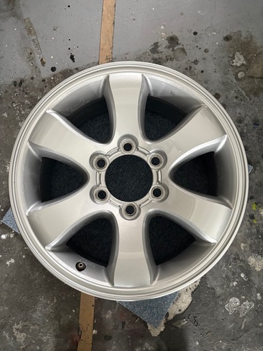 TRJ120 プラド純正ホイール