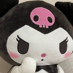 クロミ　超超ＢＩＧぬいぐるみ　かしげポーズ　プライズ　タグ付きの画像