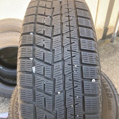 175/70-14スタッドレスタイヤ    ヨコハマig70の画像