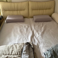 クイーンサイズベッド-取引中止の画像
