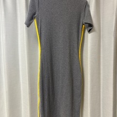 H&M グレータイトワンピース
 の画像