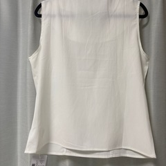 fifth フリル付きノースリーブシャツ ホワイトの画像