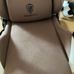 ゲーミングチェア　座椅子の画像