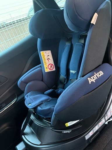 【受け渡し予定の方決まりました】Aprica Deaturn チャイルドシート