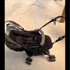 対面可能ベビーカー　アップリカの画像