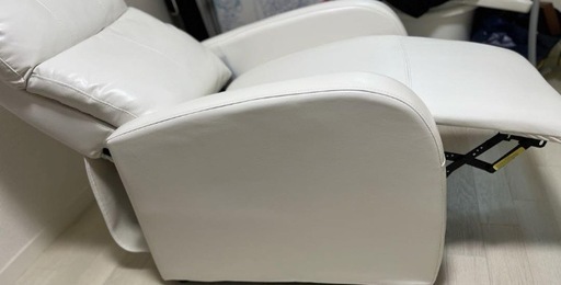 リクライニングチェア　エステ　マツエク　サロン