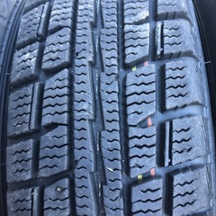 135/80R12 スタッドレス　古いですが溝有りの画像