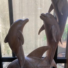 木彫りのイルカ🐬の画像