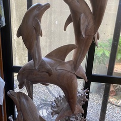 木彫りのイルカ🐬の画像