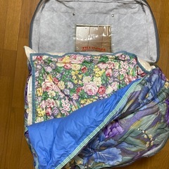 【お譲り先決定】マットレス、枕、羽毛布団 の画像