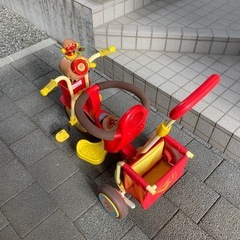 アンパンマン三輪車の画像