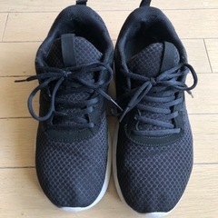 黒 メッシュ スニーカー　IGNIOの画像