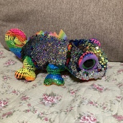 カメレオン色替わりビーズぬいぐるみの画像