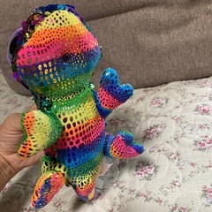 カメレオン色替わりビーズぬいぐるみの画像