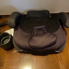 Combi ジュニアシートにもなるチャイルドシートの画像