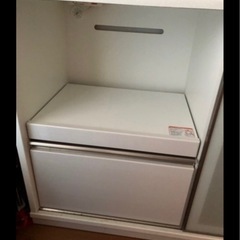 カウンターキッチン　キッチンカウンター　食器棚の画像