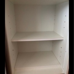 カウンターキッチン　キッチンカウンター　食器棚の画像