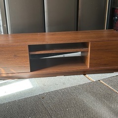 テレビボードの画像