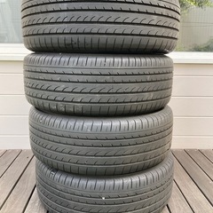YOKOHAMA BluEarth RV-02 225/55R18の画像