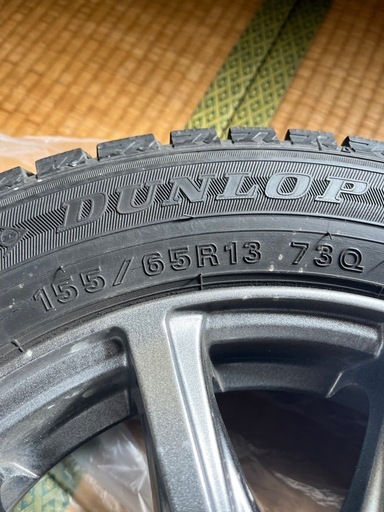 スタッドレスタイヤ