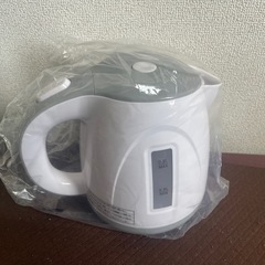 急募！新品 ECO電気ケトル 0.9L 箱あり 未使用の画像