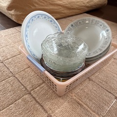 食器セットの画像