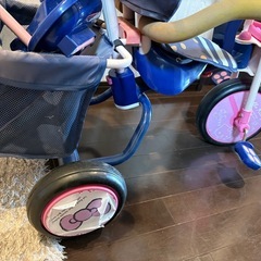 キティちゃん三輪車の画像