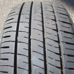 夏タイヤ 215/45R17 ダンロップ ENASAVE EC204の画像