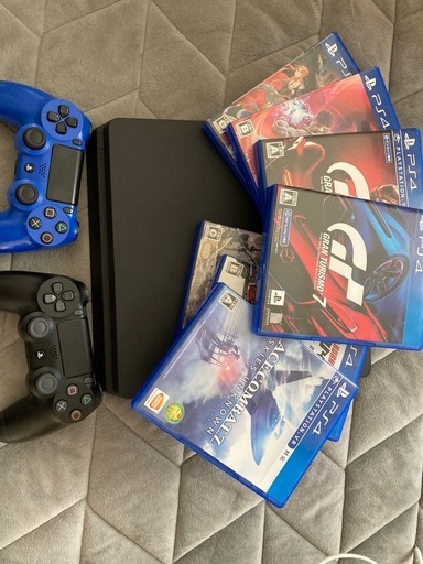 ps4 外箱あり　ソフト7本 （8000円相当）