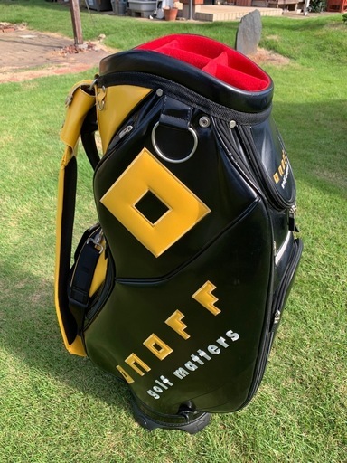 値下げ中12000→9000　onoff ゴルフバッグ　オノフフ