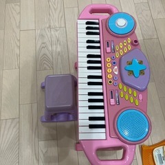 おもちゃ　ピアノの画像