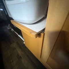 大きい食器棚
の画像