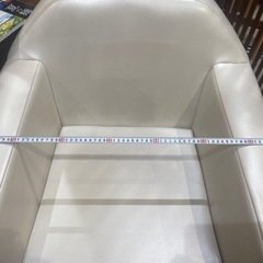 椅子　　高さ調整可能の画像