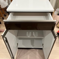 食器棚　キッチンボードの画像