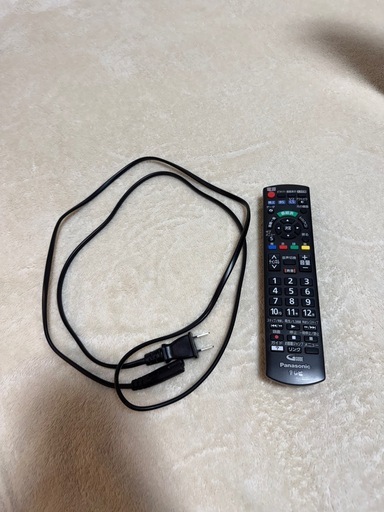 Panasonicパナソニックハイビジョン液晶テレビ32型品番THー32D300早い者勝ちです