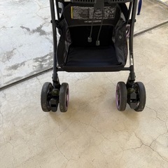 コンビ　ベビーカーの画像