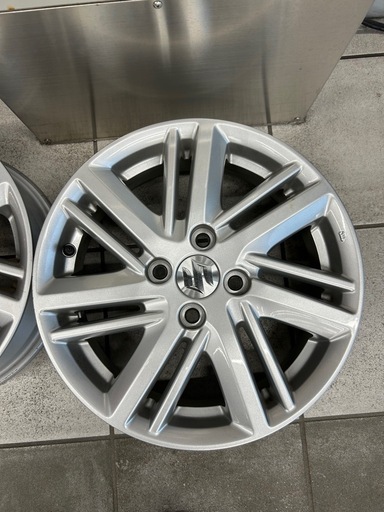 ソリオ　純正　ホイール　15インチ