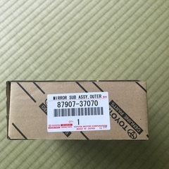 トヨタ純正　アウターアンダーミラーの画像